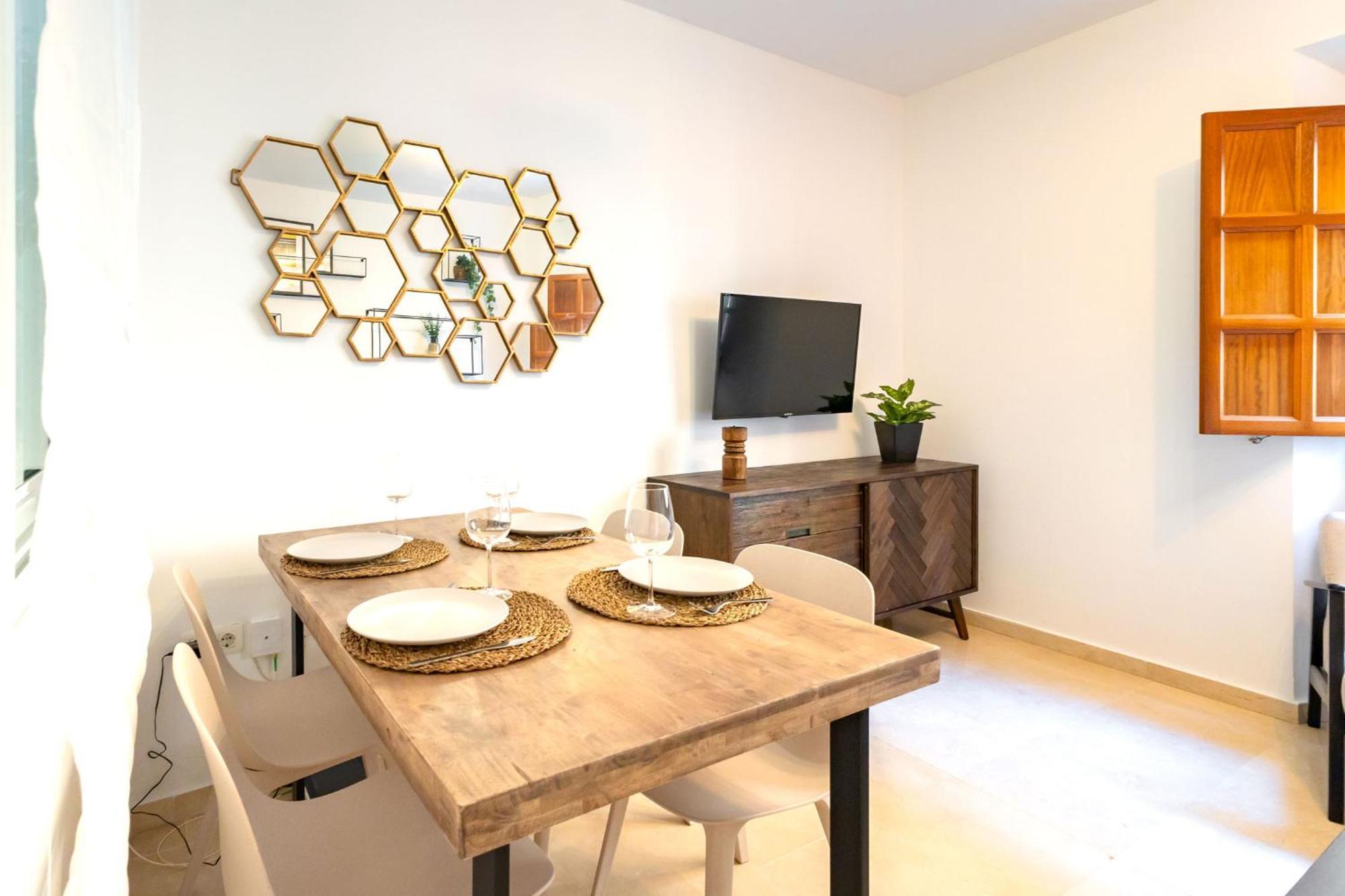Charming 2 Bedroom Apartment At San Marcos Plaza By Ocityzen Siviglia Esterno foto