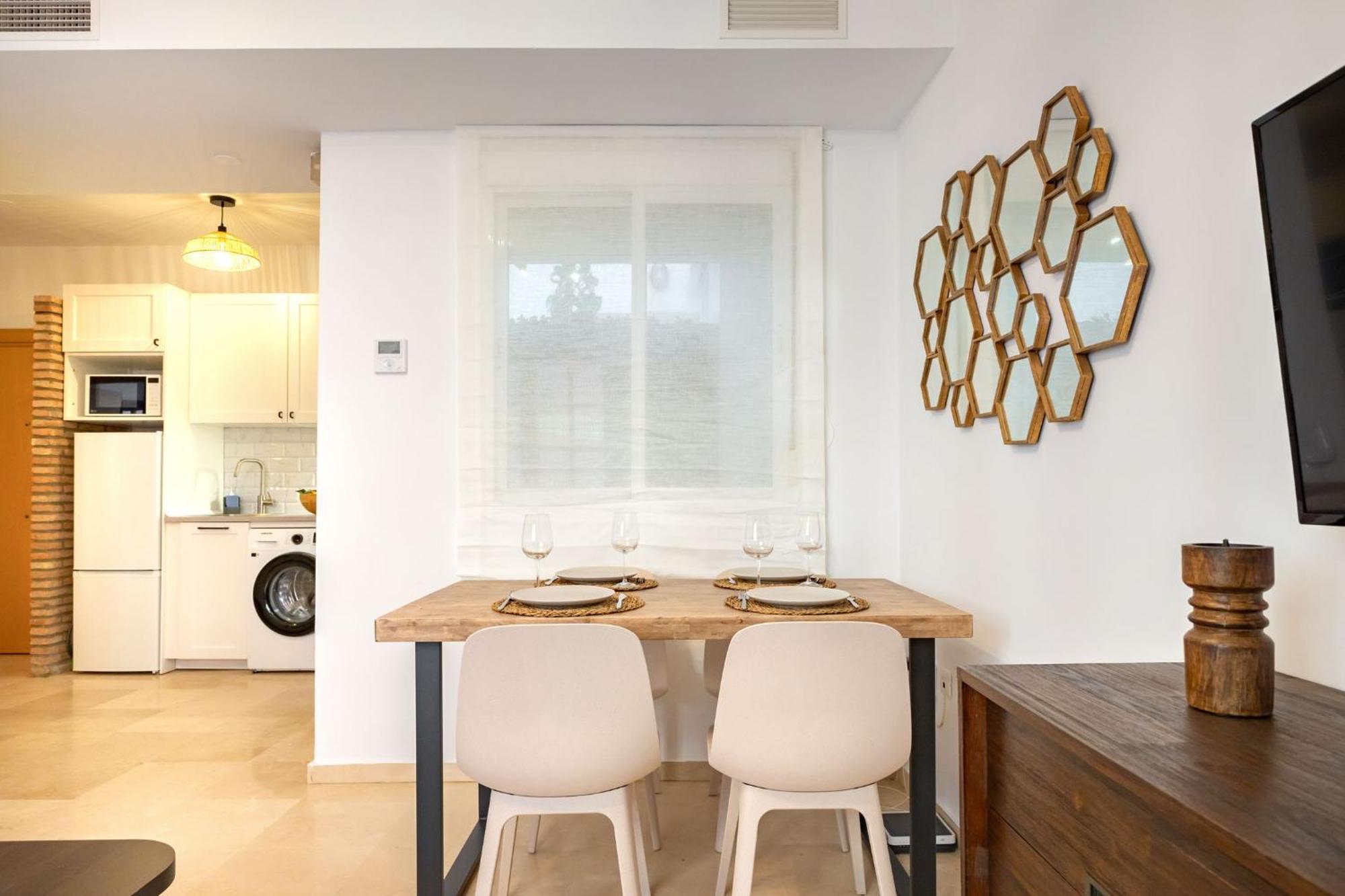 Charming 2 Bedroom Apartment At San Marcos Plaza By Ocityzen Siviglia Esterno foto