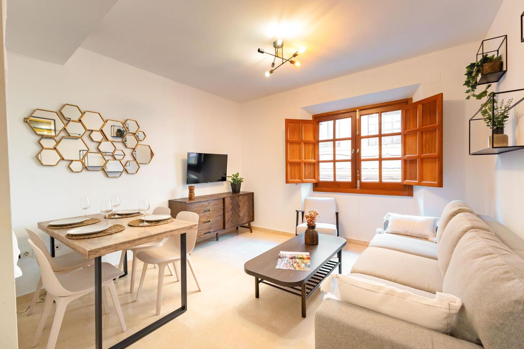 Charming 2 Bedroom Apartment At San Marcos Plaza By Ocityzen Siviglia Esterno foto